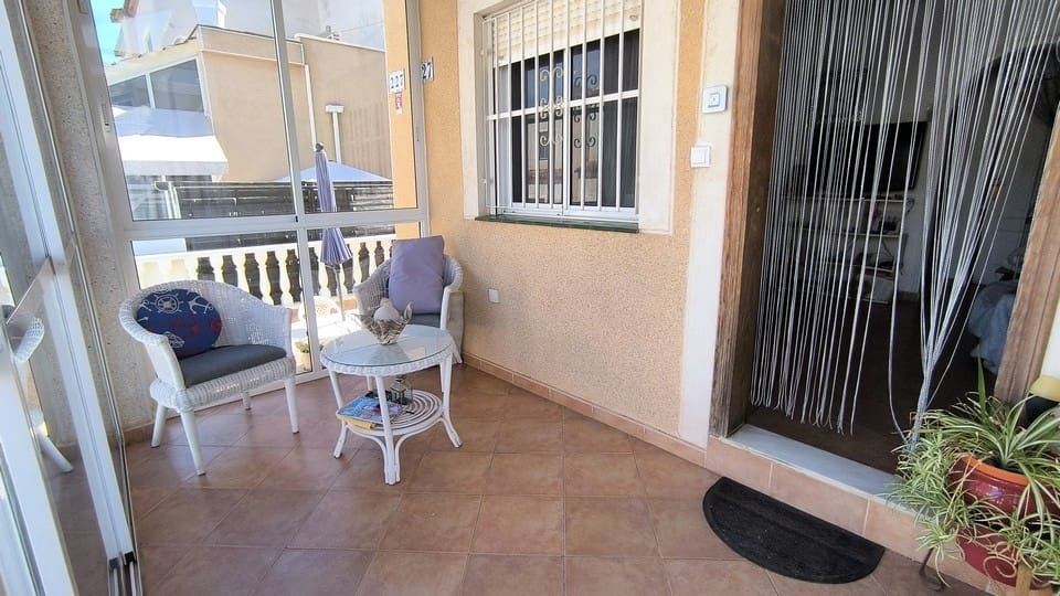 3 quarto Moradia Geminada para venda em Montebello com piscina - 150 000 € (Ref: 8909889)