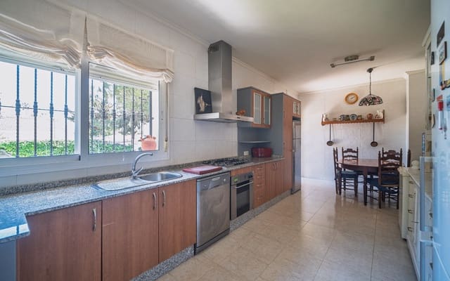 4 slaapkamer Villa te koop in Doña Pepa, Rojales met zwembad - € 1.099.000 (Ref: 8917313)