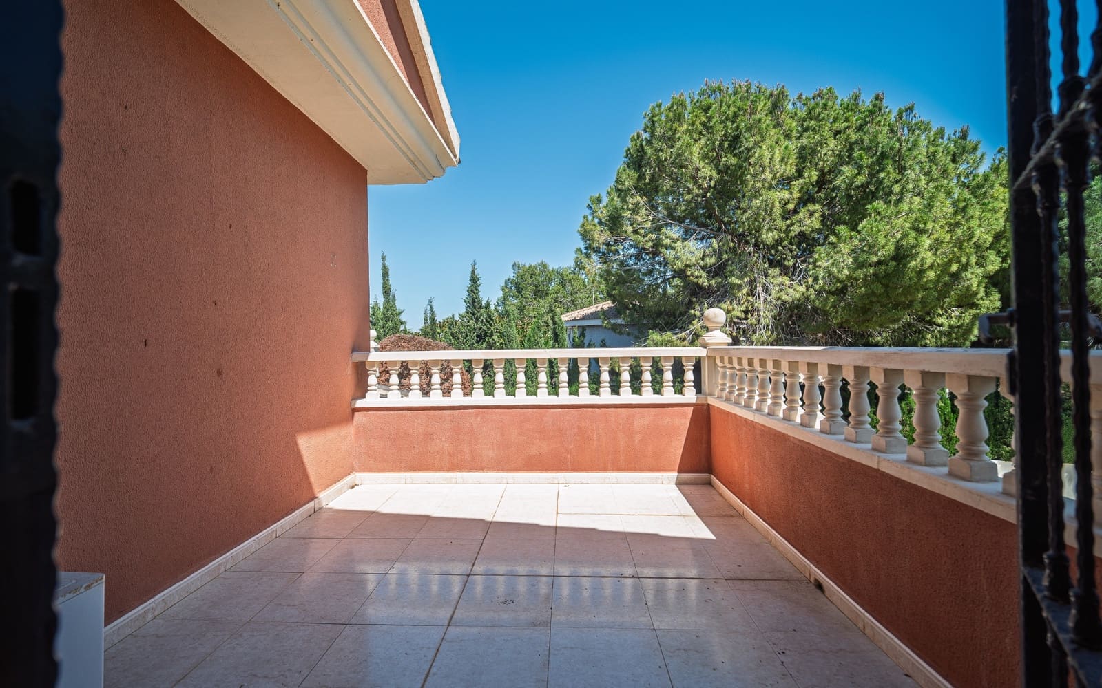 4 Zimmer Villa zu verkaufen in Dona Pepa mit Pool - 1.099.000 € (Ref: 8917313)