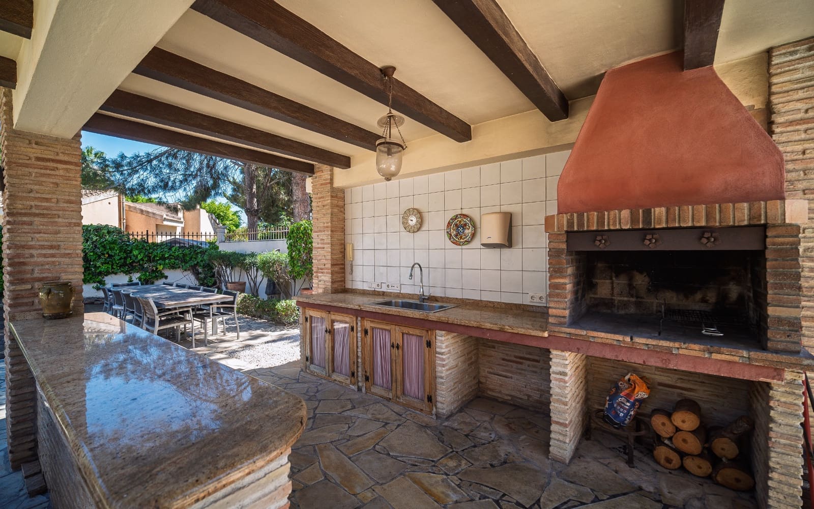 4 Zimmer Villa zu verkaufen in Dona Pepa mit Pool - 1.099.000 € (Ref: 8917313)