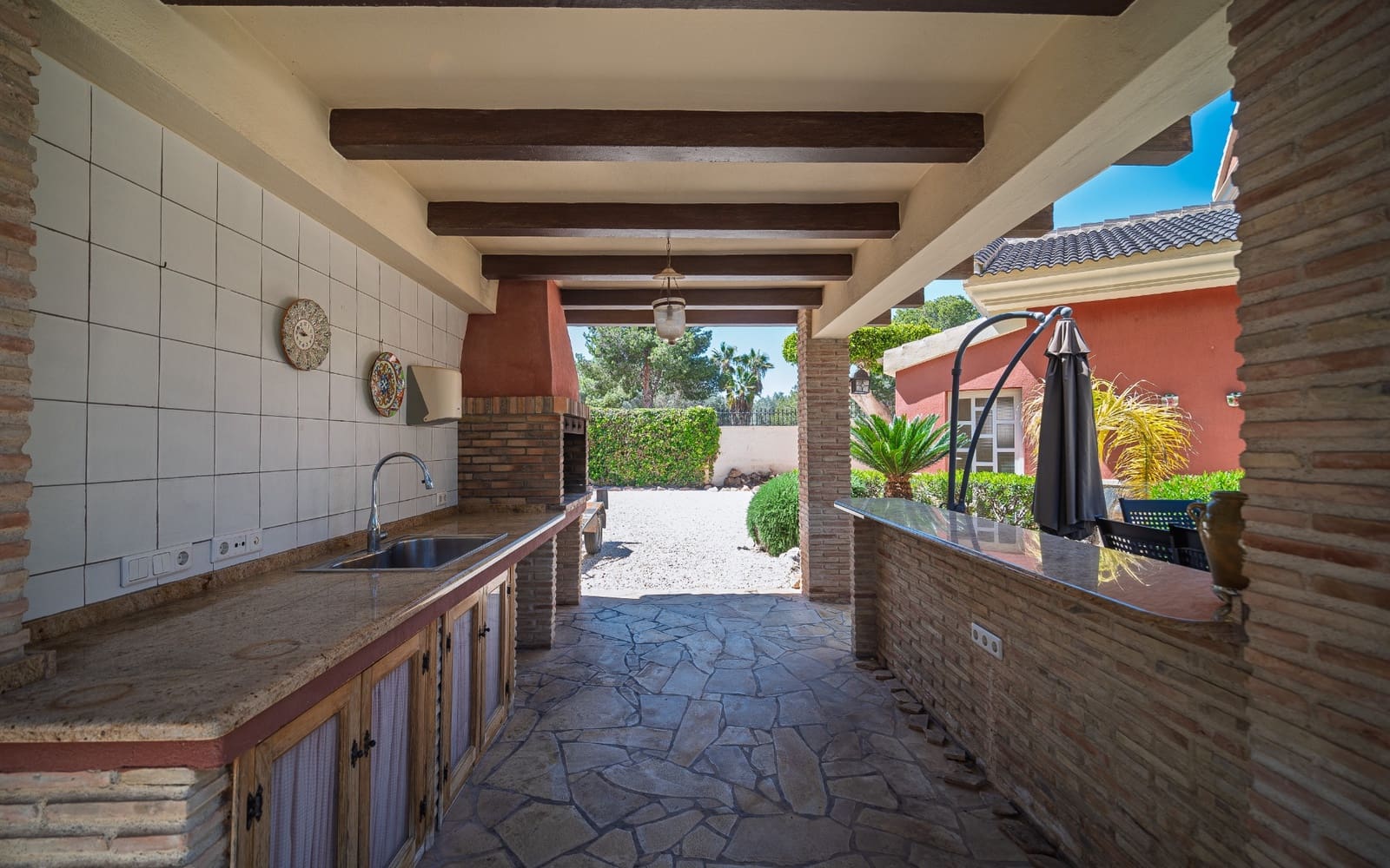 4 Zimmer Villa zu verkaufen in Dona Pepa mit Pool - 1.099.000 € (Ref: 8917313)