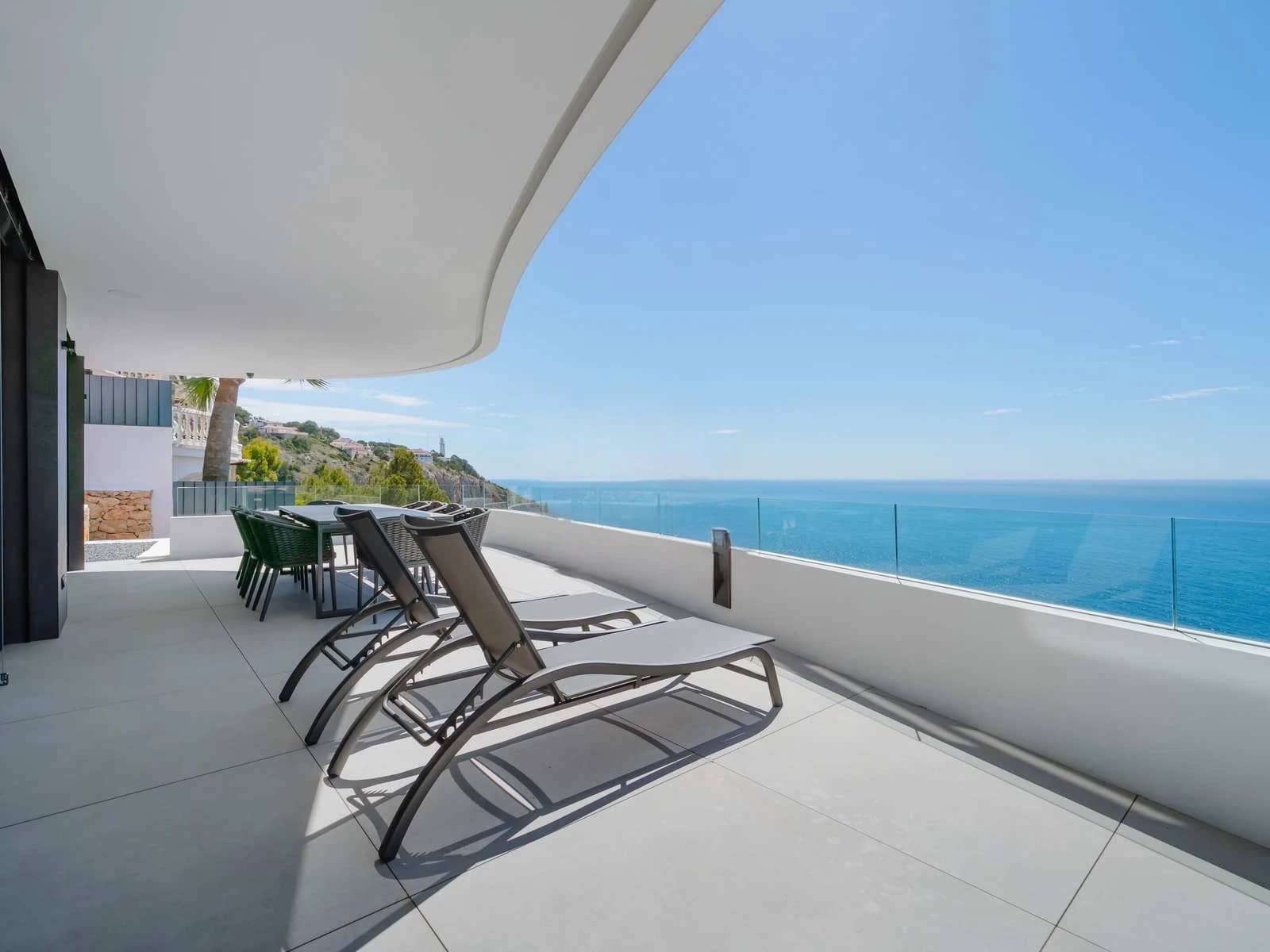 3 soveværelse Villa til salg i Arenal med swimmingpool garage - € 4.250.000 (Ref: 8930570)