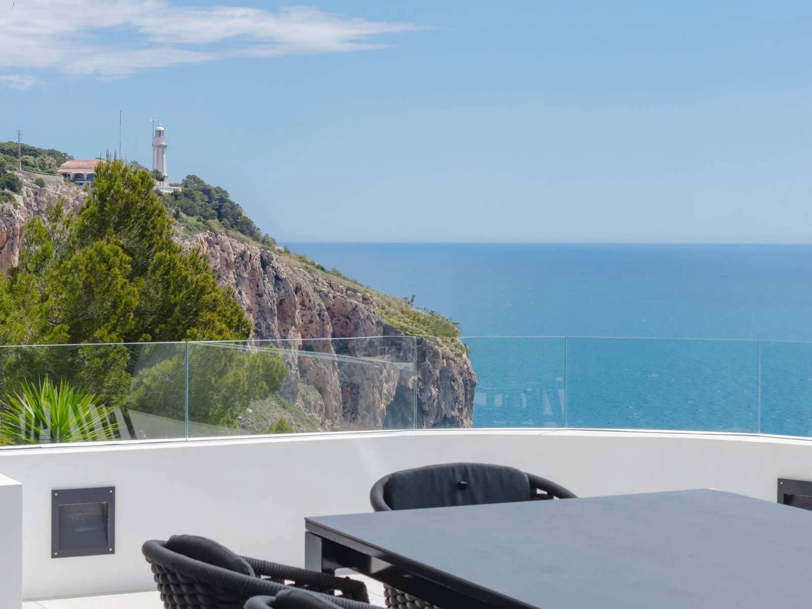 3 soveværelse Villa til salg i Arenal med swimmingpool garage - € 4.250.000 (Ref: 8930570)