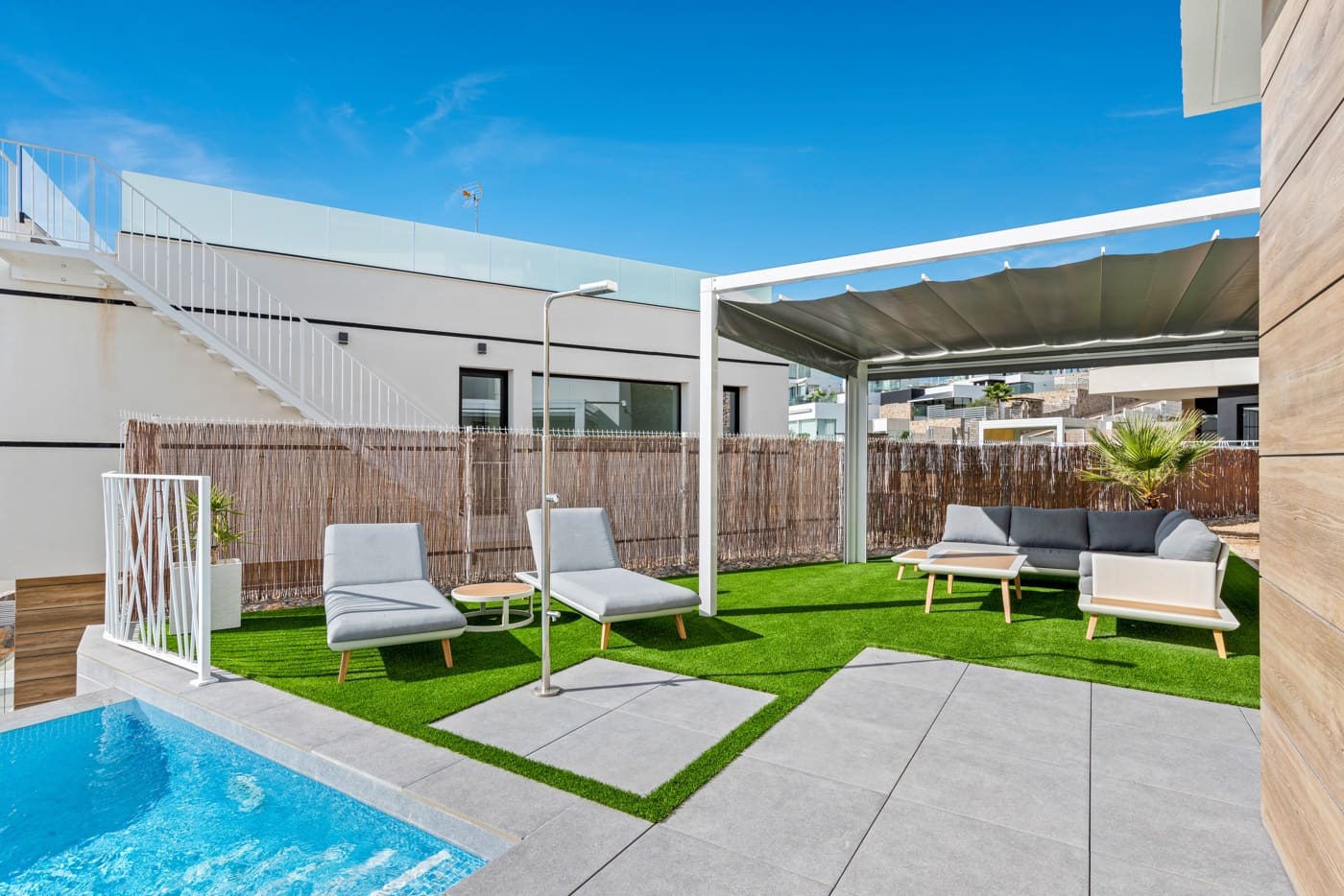 3 Zimmer Villa zu verkaufen in Finestrat mit Pool - 695.000 € (Ref: 8930574)