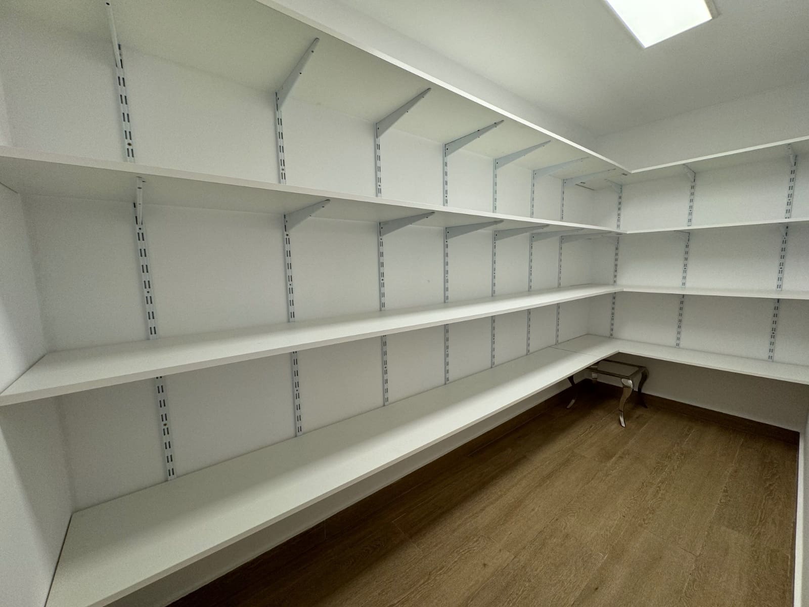 5 makuuhuone Huvila myytävänä paikassa San Miguel de Salinas mukana uima-altaan 
autotalli - 849 000 € (Ref: 8930590)