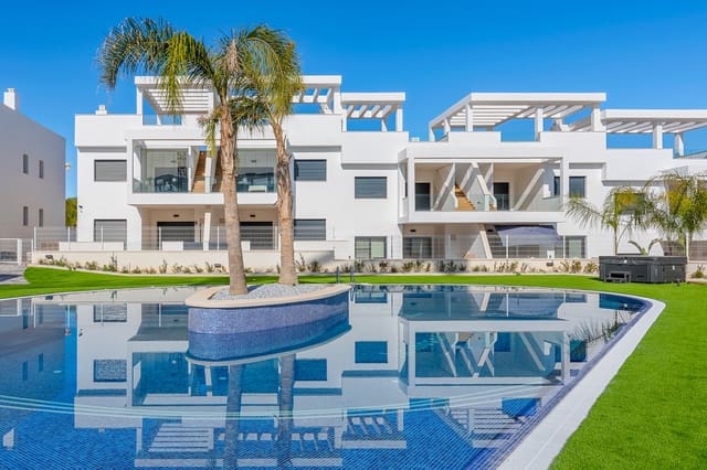 2 soveværelse Lejlighed til salg i Los Balcones med swimmingpool garage - € 369.000 (Ref: 8930603)