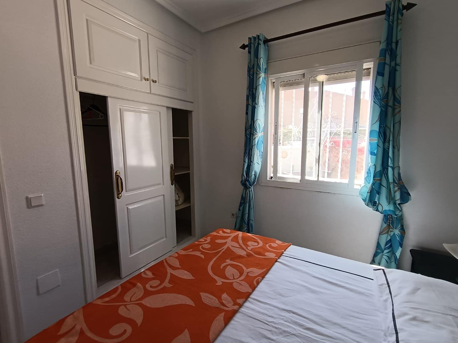 3 chambre Villa/Maison Semi-Mitoyenne à vendre à Dona Pepa avec piscine - 245 000 € (Ref: 8944637)
