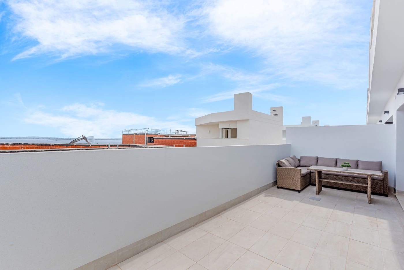 Apartamento de 3 habitaciones en Los Balcones en venta con piscina garaje - 349.000 € (Ref: 8945883)