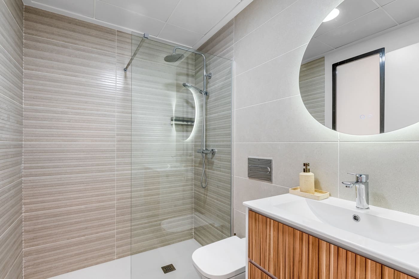 Apartamento de 3 habitaciones en Los Balcones en venta con piscina garaje - 349.000 € (Ref: 8945883)