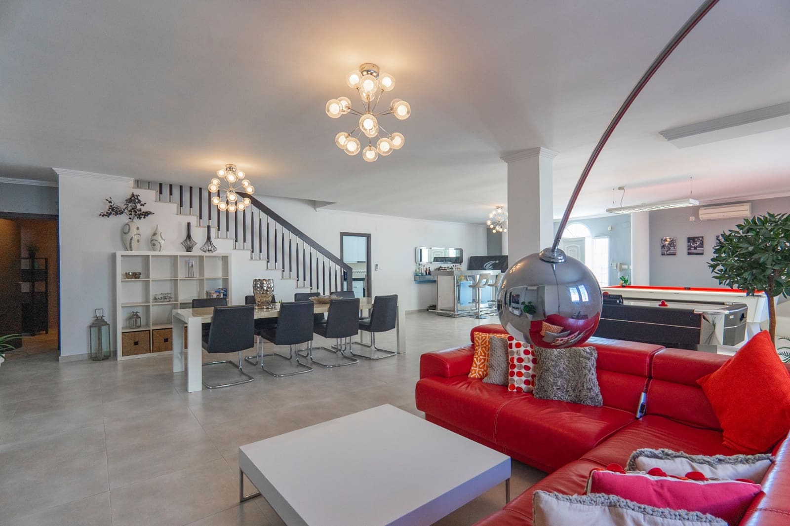 6 bedroom Villa for sale in Ciudad Quesada with pool - € 1,100,000 (Ref: 8956068)