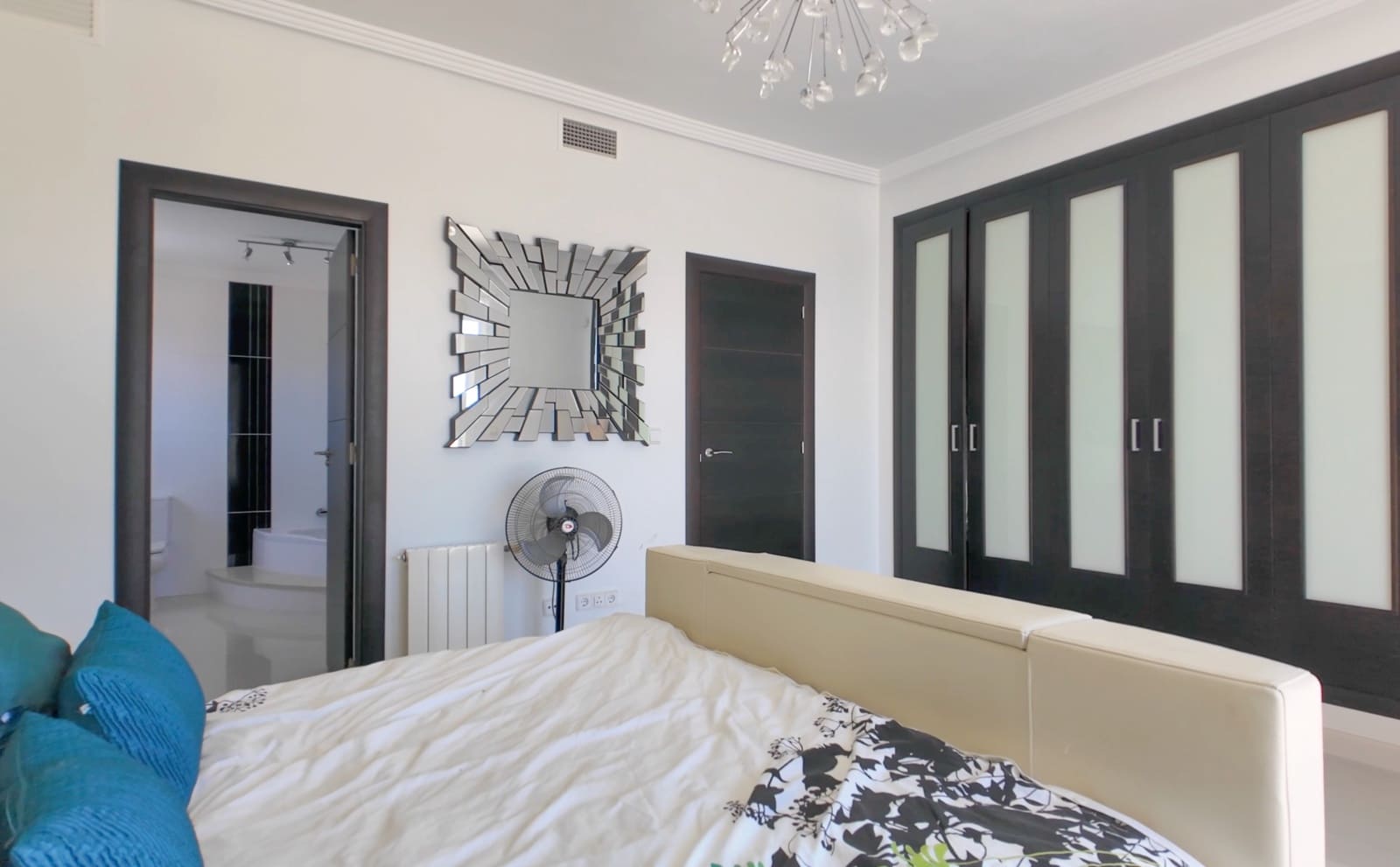 6 bedroom Villa for sale in Ciudad Quesada with pool - € 1,100,000 (Ref: 8956068)