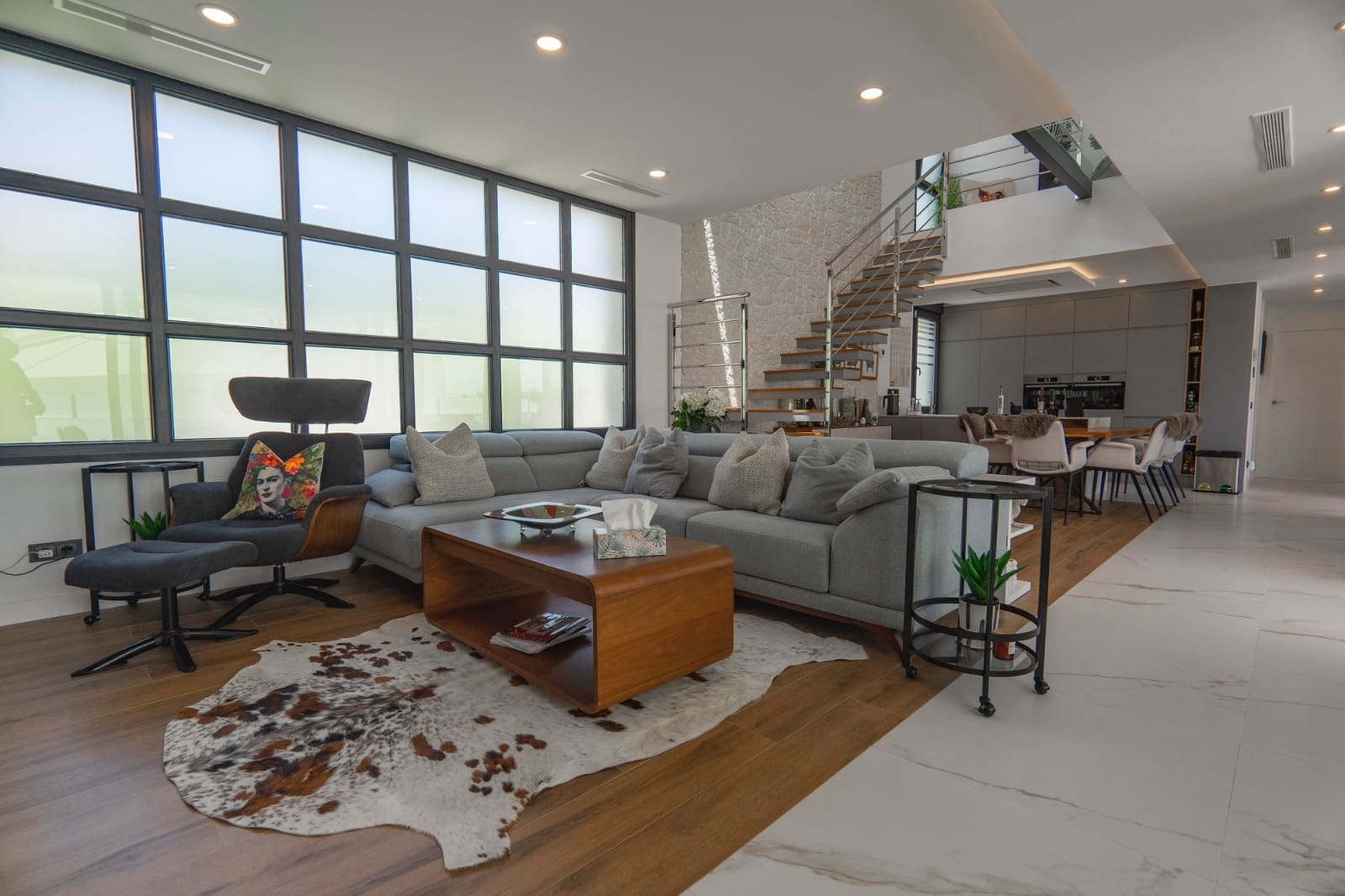 4 bedroom Villa for sale in Ciudad Quesada with pool - € 975,000 (Ref: 9000305)