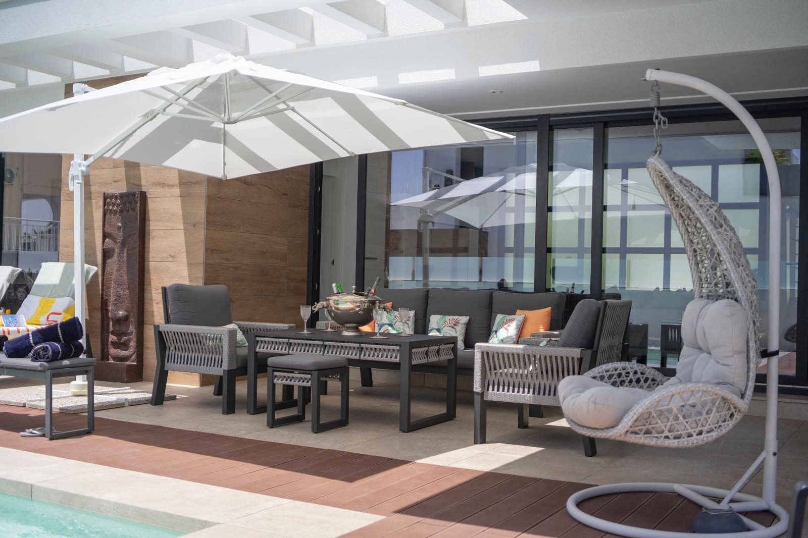 4 bedroom Villa for sale in Ciudad Quesada with pool - € 975,000 (Ref: 9000305)