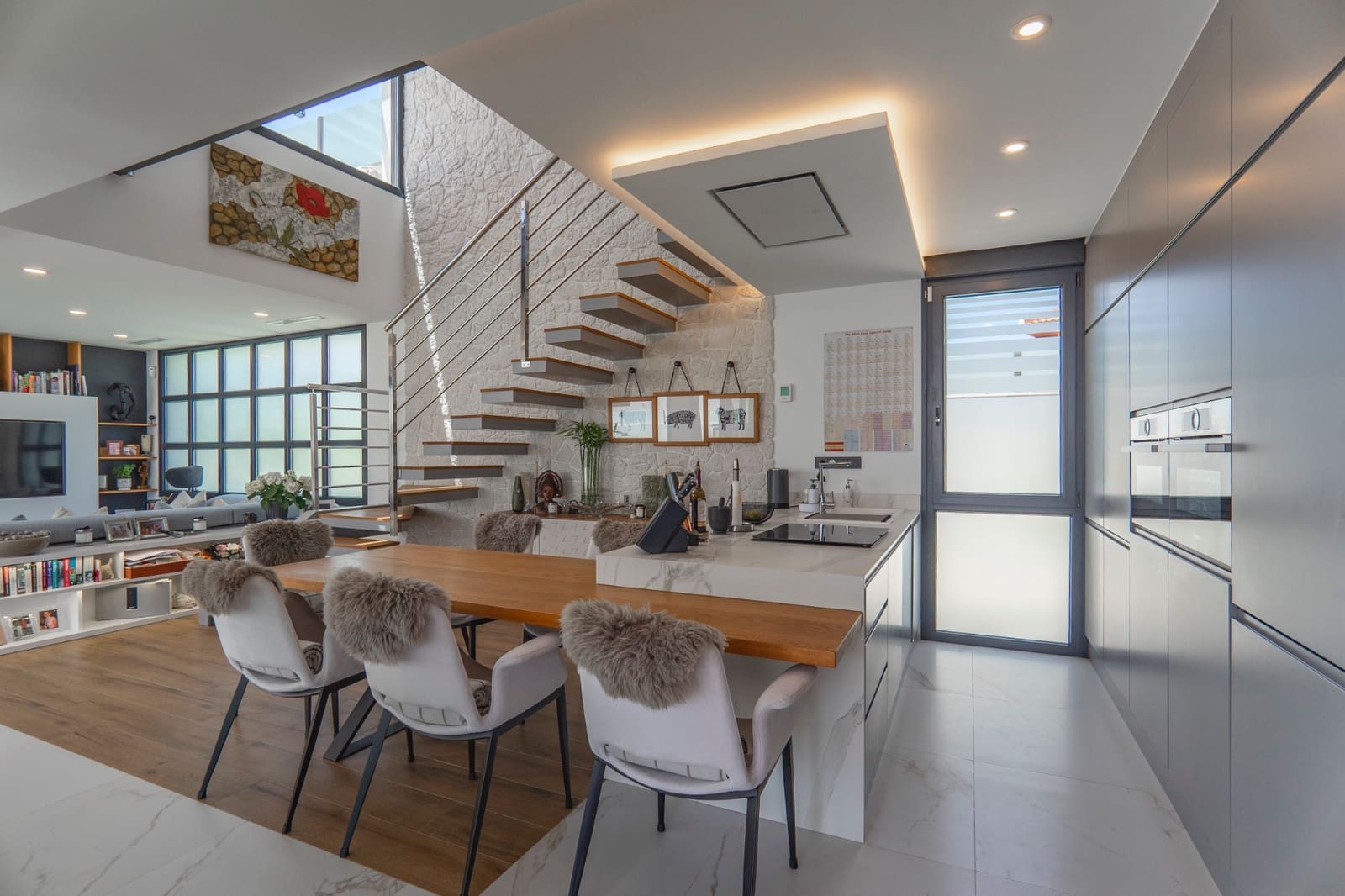 4 bedroom Villa for sale in Ciudad Quesada with pool - € 975,000 (Ref: 9000305)