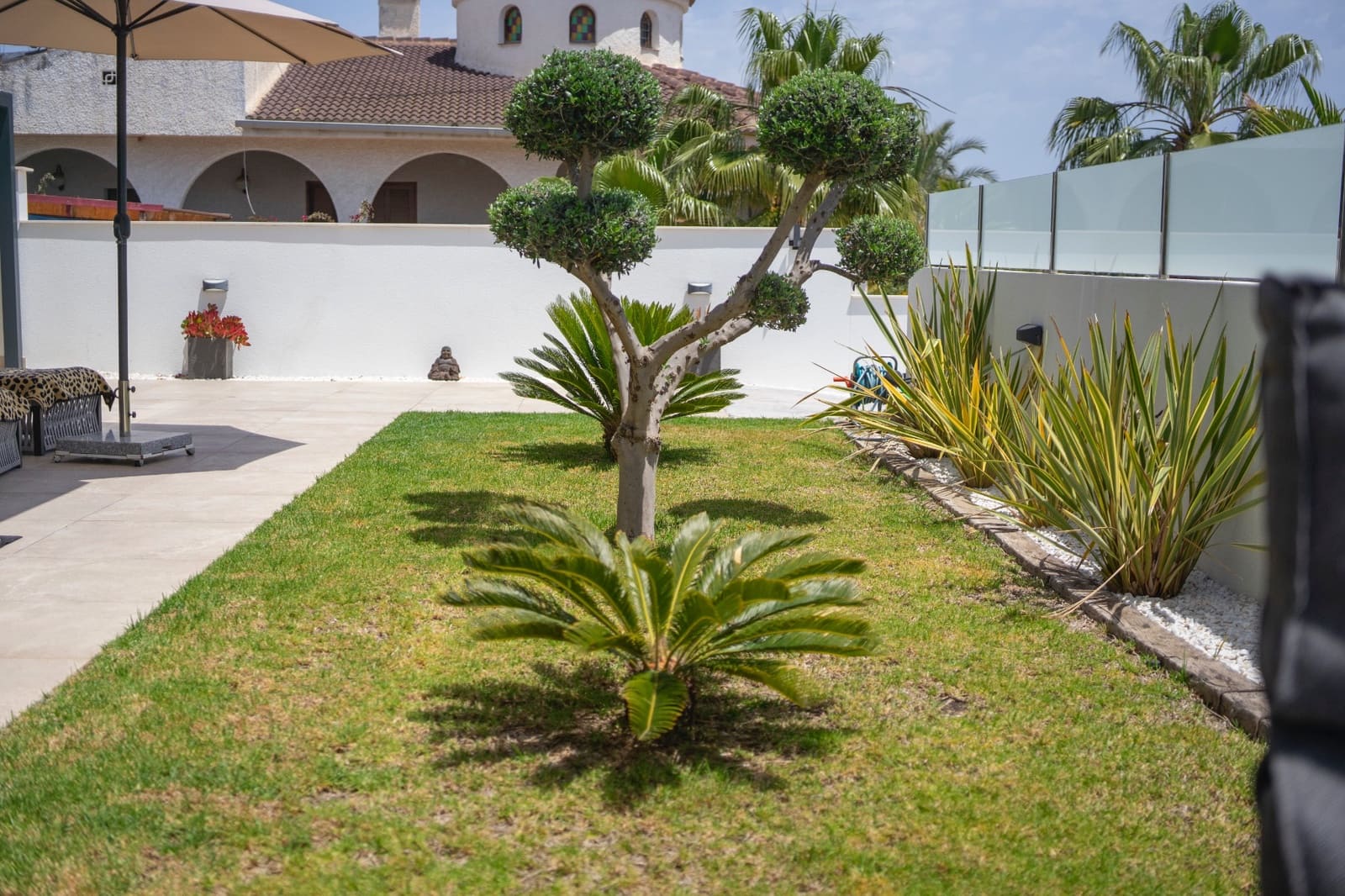 4 bedroom Villa for sale in Ciudad Quesada with pool - € 975,000 (Ref: 9000305)