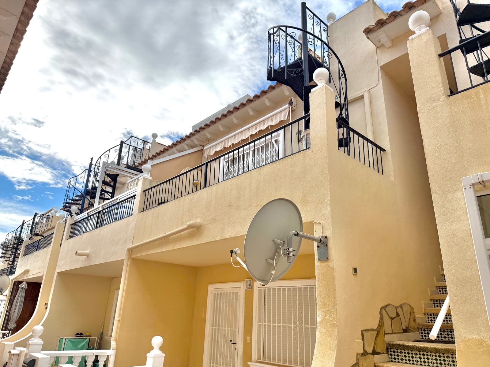 2 bedroom Apartment for sale in Lo Pepin with pool - € 115,000 (Ref: 9041035)