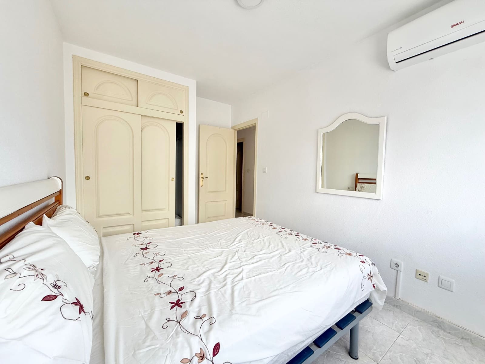 2 bedroom Apartment for sale in Lo Pepin with pool - € 115,000 (Ref: 9041035)