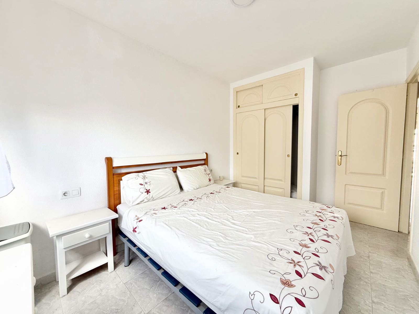 2 bedroom Apartment for sale in Lo Pepin with pool - € 115,000 (Ref: 9041035)