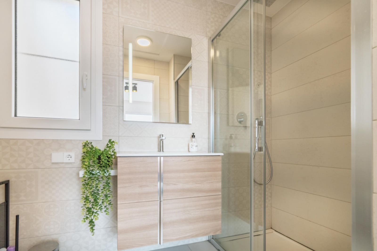 3 soveværelse Semi-Rækkehus til salg i Aguas Nuevas med swimmingpool - € 299.900 (Ref: 9060204)