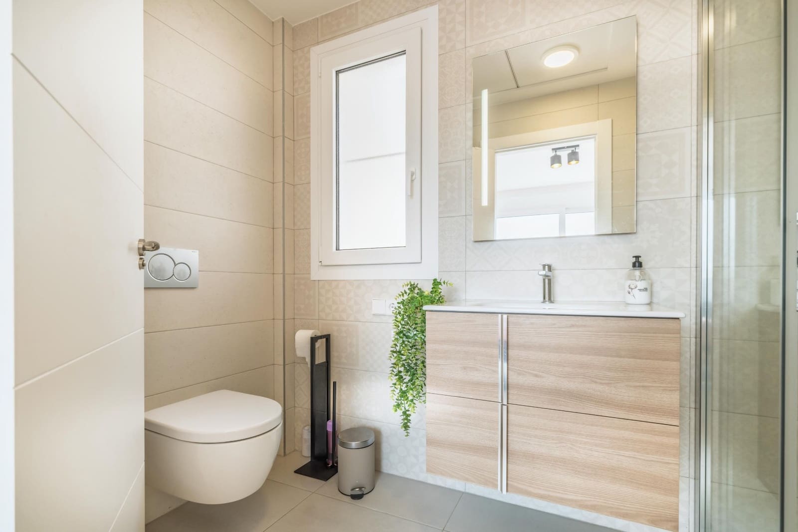 3 soveværelse Semi-Rækkehus til salg i Aguas Nuevas med swimmingpool - € 299.900 (Ref: 9060204)