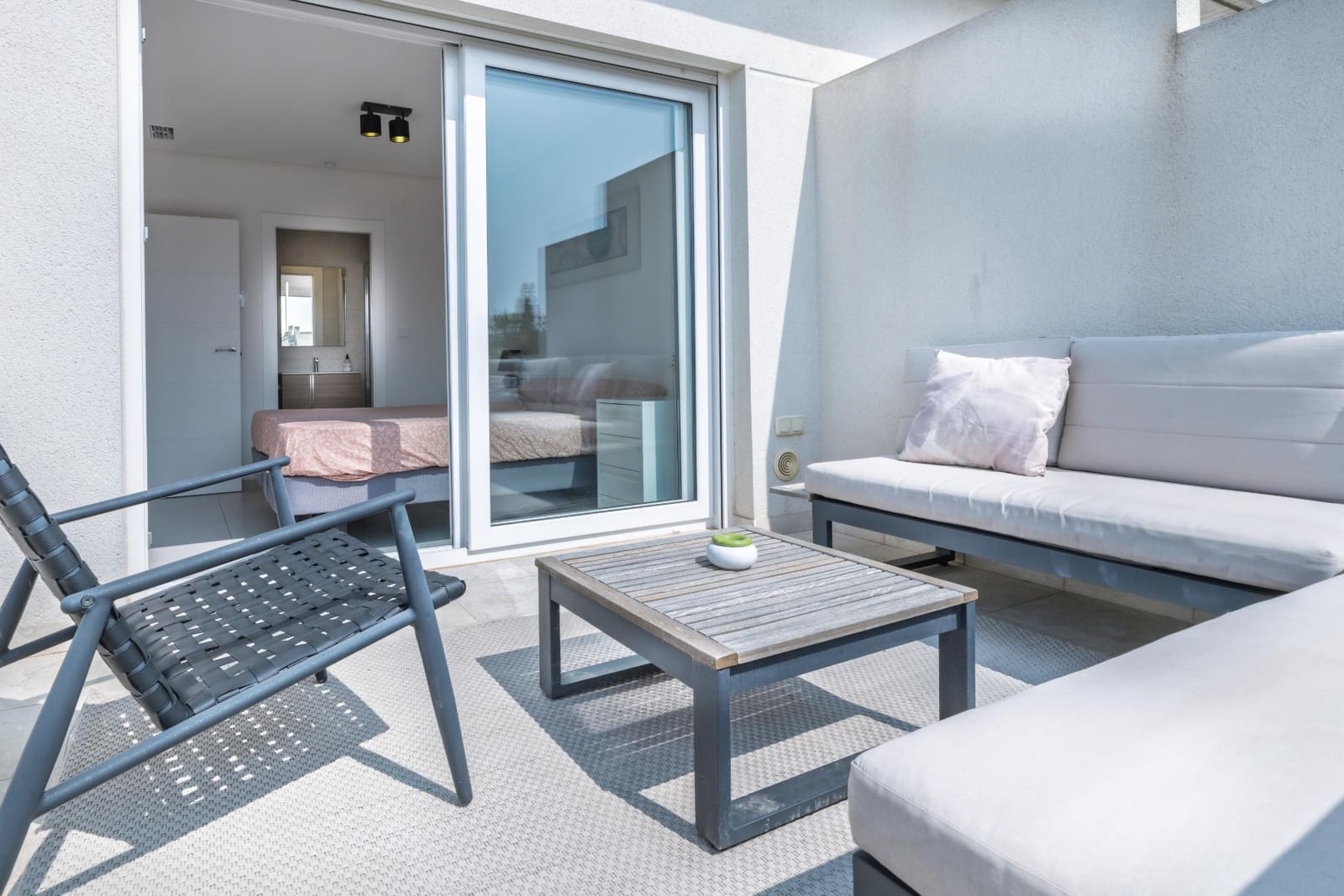 3 soveværelse Semi-Rækkehus til salg i Aguas Nuevas med swimmingpool - € 299.900 (Ref: 9060204)