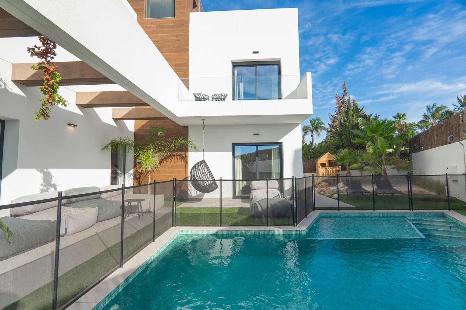 4 bedroom Villa for sale in Ciudad Quesada with pool - € 699,950 (Ref: 9073969)