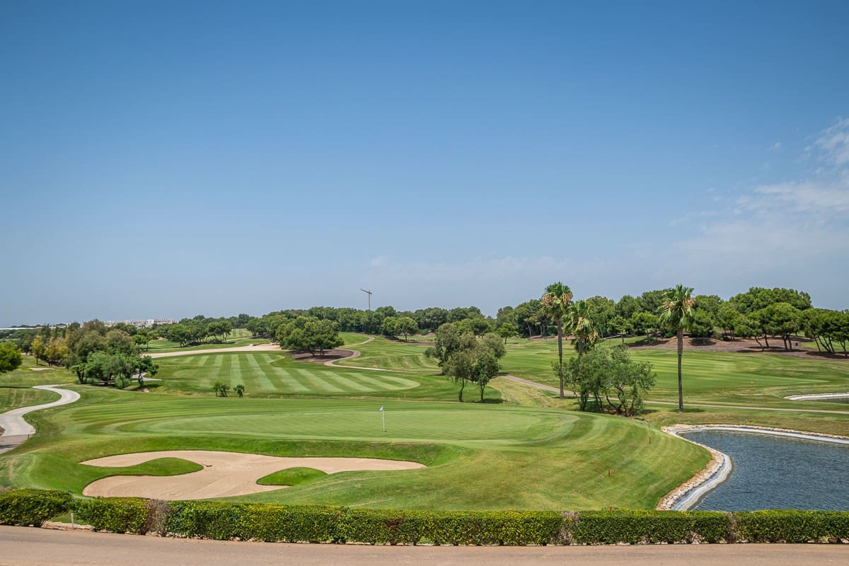 2 bedroom Apartment for sale in Pilar de la Horadada with pool - € 317,500 (Ref: 9088518)