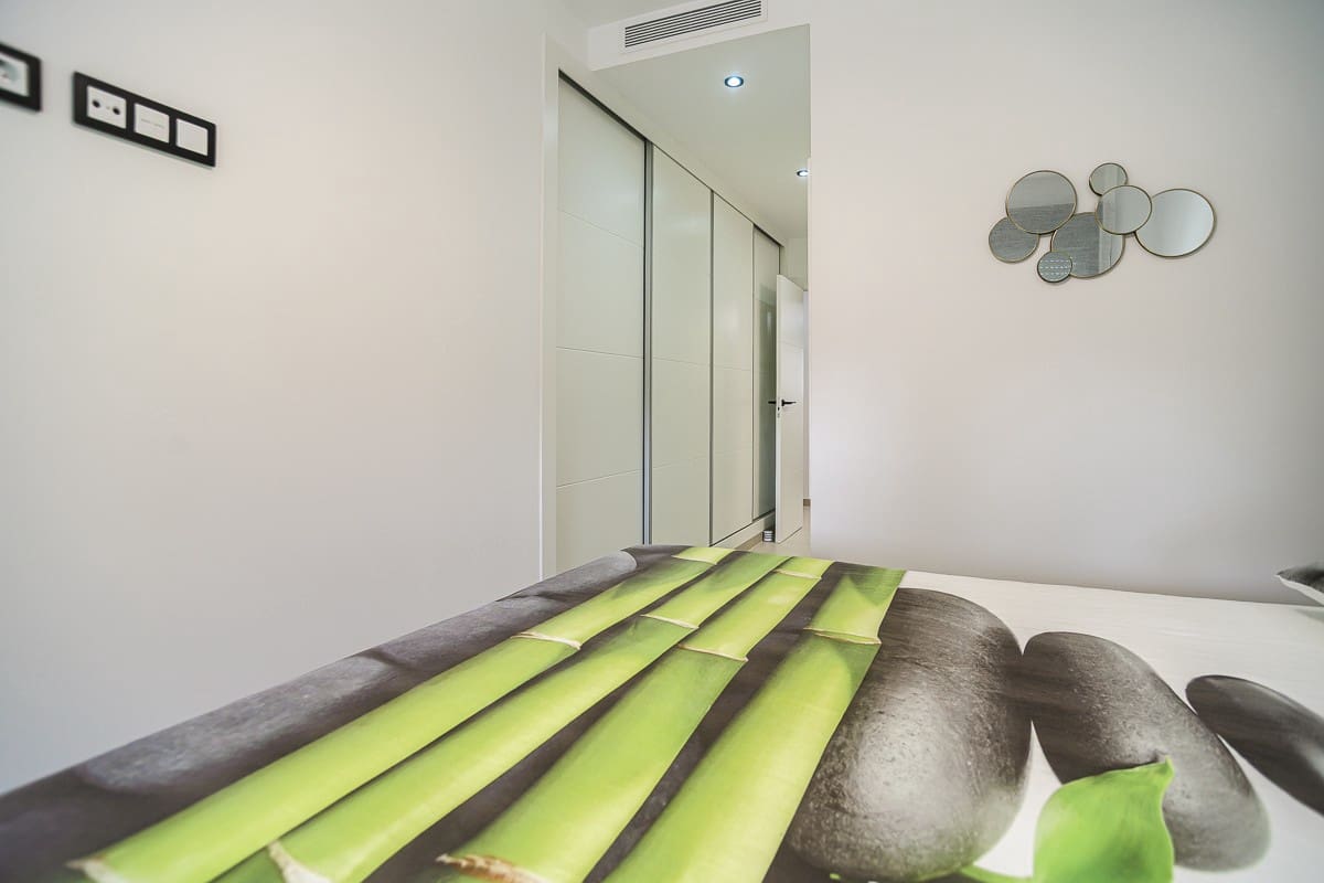 2 bedroom Apartment for sale in Pilar de la Horadada with pool - € 317,500 (Ref: 9088518)