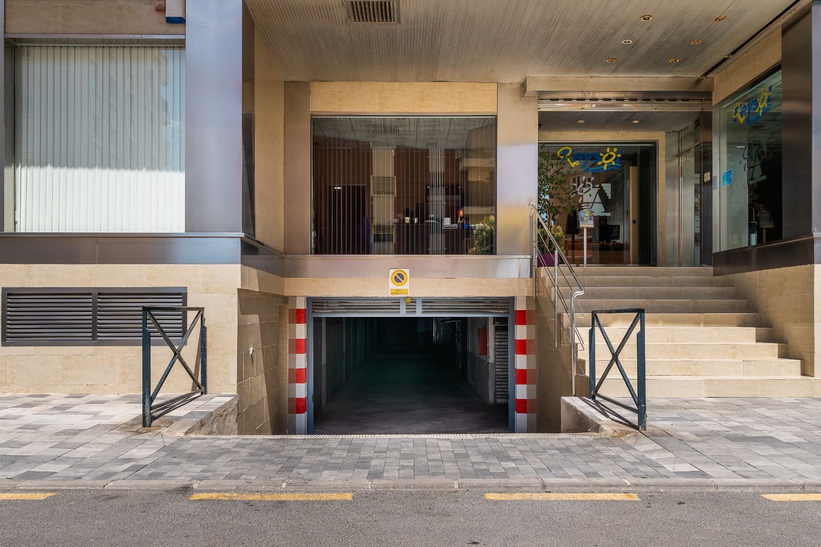 Apartamento de 3 habitaciones en Torrevieja en venta con garaje - 319.000 € (Ref: 9104674)