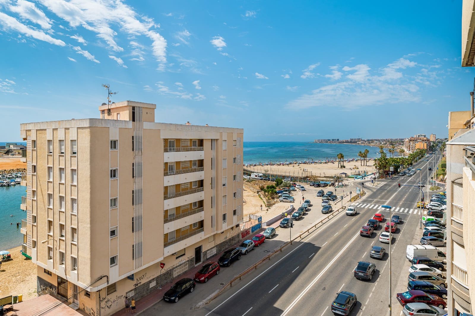 Apartamento de 3 habitaciones en Torrevieja en venta con garaje - 319.000 € (Ref: 9104674)