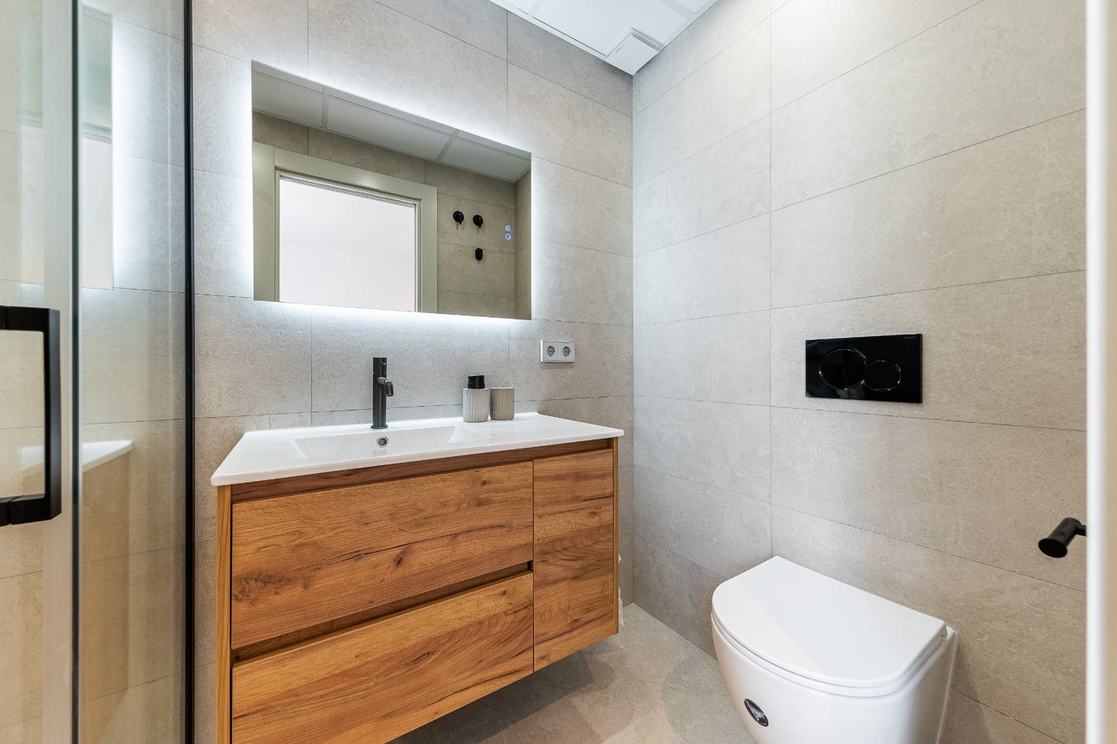 Apartamento de 3 habitaciones en Torrevieja en venta con garaje - 319.000 € (Ref: 9104674)