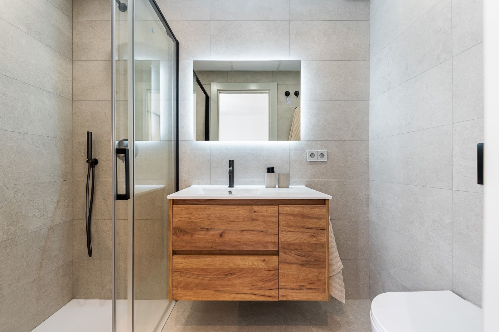 Apartamento de 3 habitaciones en Torrevieja en venta con garaje - 319.000 € (Ref: 9104674)