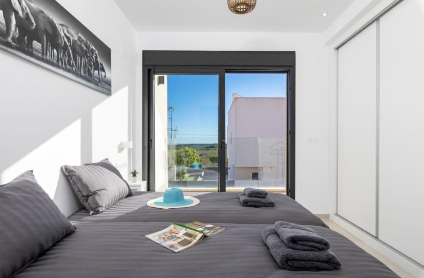 3 bedroom Villa for sale in San Miguel de Salinas with pool - € 355,000 (Ref: 9113977)