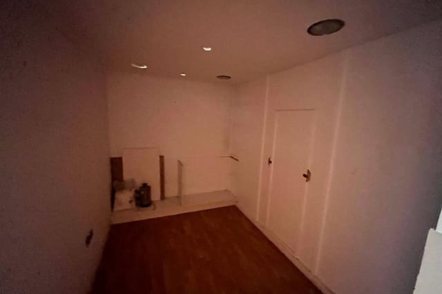 Commercial for sale in Algorfa with pool - € 100,000 (Ref: 9128053)