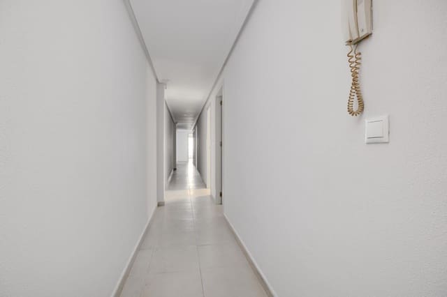 Apartamento de 3 habitaciones en Centro, Torrevieja en venta - 178.995 € (Ref: 9156402)