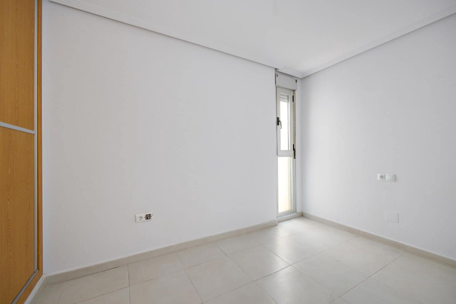 Apartamento de 3 habitaciones en Torrevieja en venta - 178.995 € (Ref: 9156402)