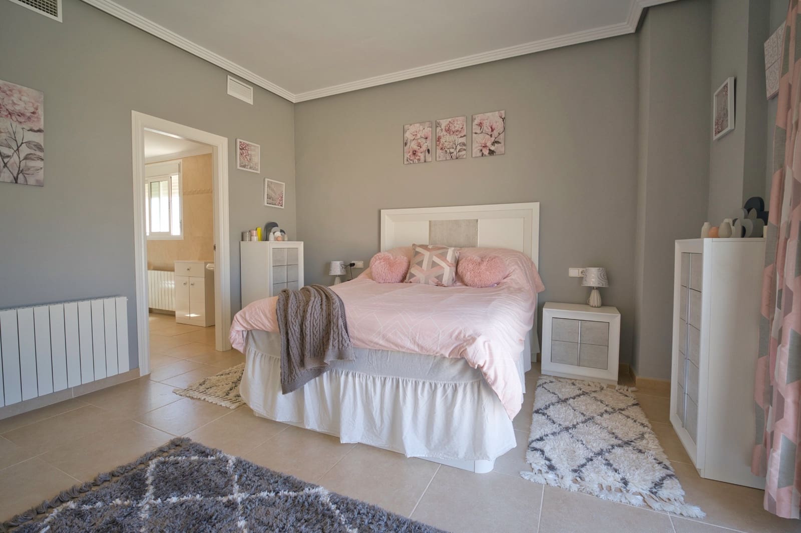 4 soveværelse Villa til salg i Ciudad Quesada med swimmingpool - € 645.950 (Ref: 9167385)
