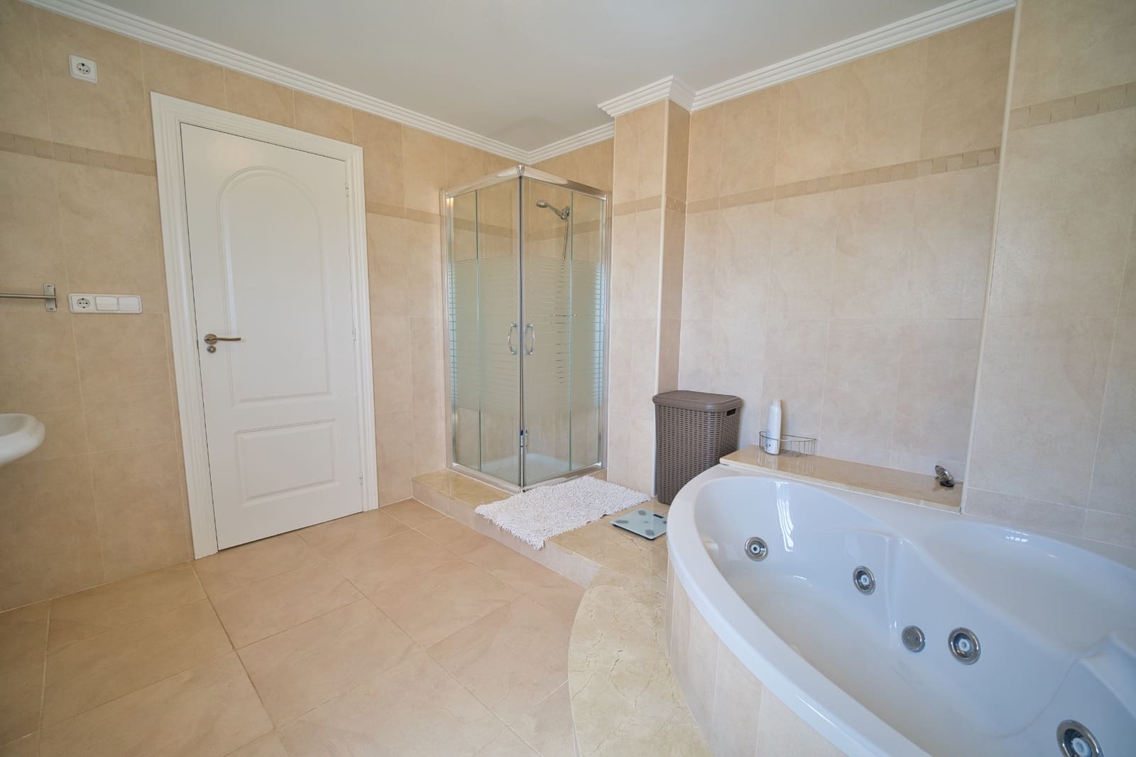 4 soveværelse Villa til salg i Ciudad Quesada med swimmingpool - € 645.950 (Ref: 9167385)