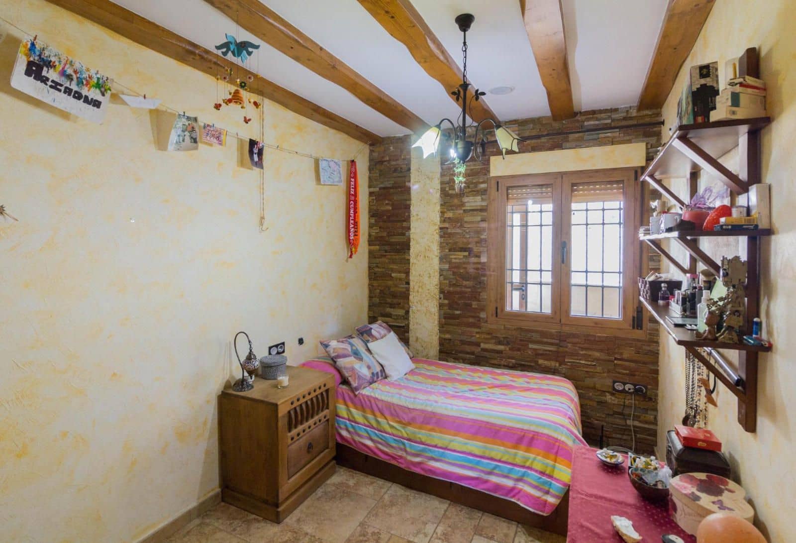 8 soveværelse Villa til salg i Redovan med swimmingpool garage - € 399.969 (Ref: 9180852)