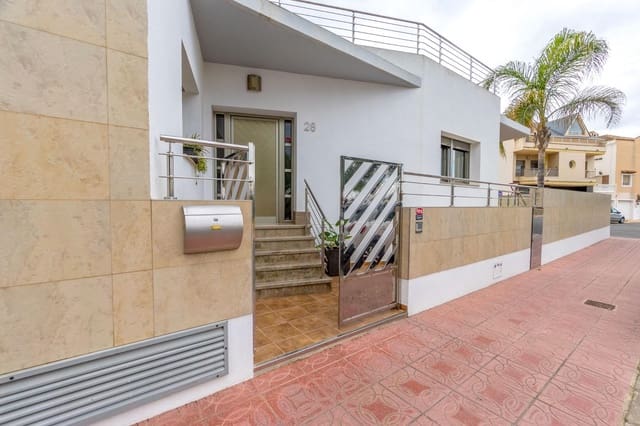 4 bedroom Villa for sale in Ciudad Quesada, Rojales with garage - € 389,000 (Ref: 9200519)