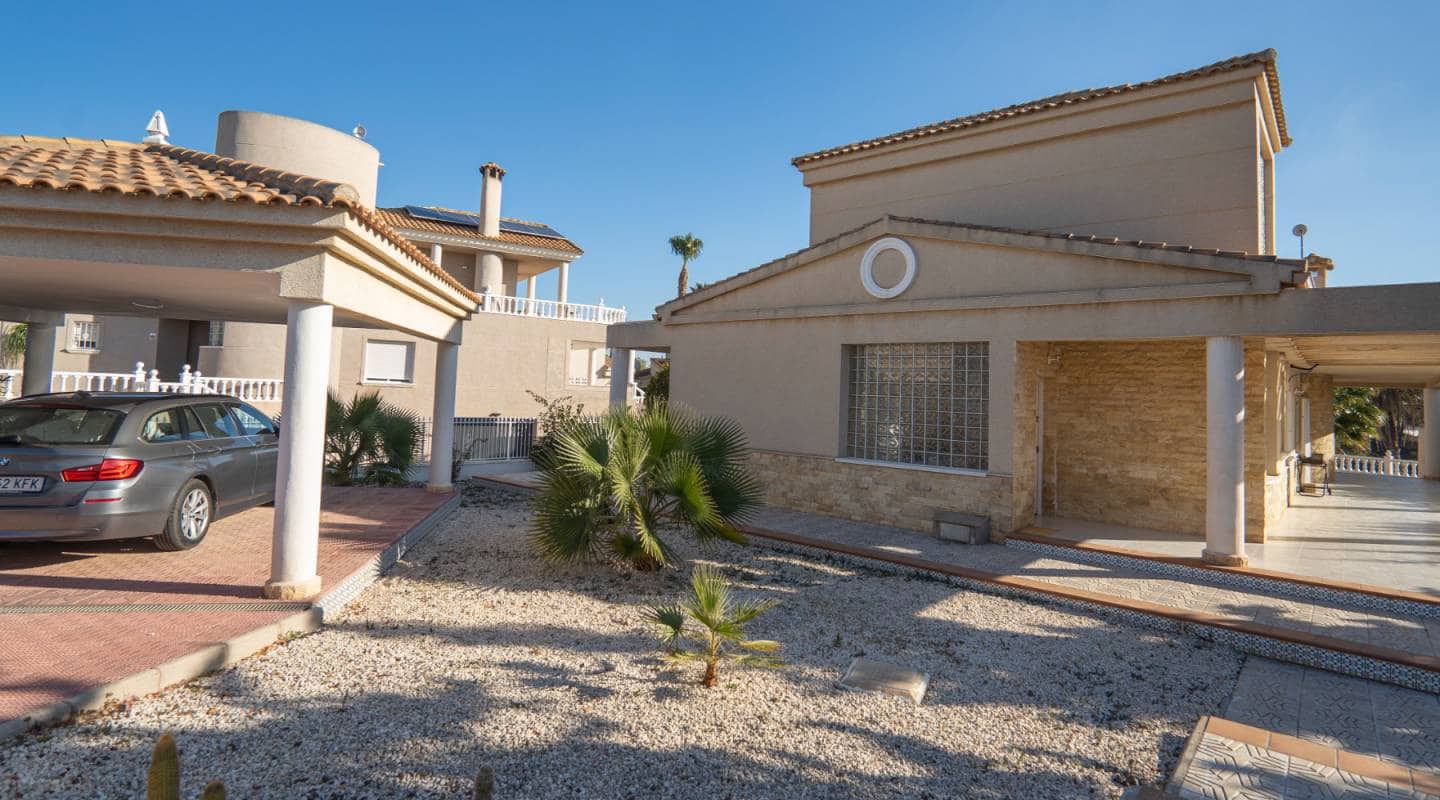 4 camera da letto Villa in vendita in Ciudad Quesada con piscina garage - 445.000 € (Rif: 9208091)