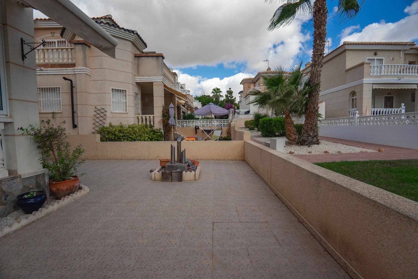 3 quarto Casa em Banda para venda em Dona Pepa com piscina - 249 950 € (Ref: 9221424)