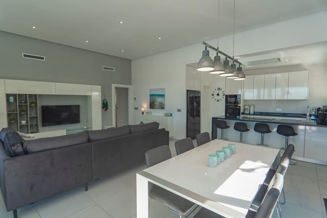 4 makuuhuone Huvila myytävänä paikassa Ciudad Quesada, Rojales mukana uima-altaan - 675 000 € (Ref: 9227297)