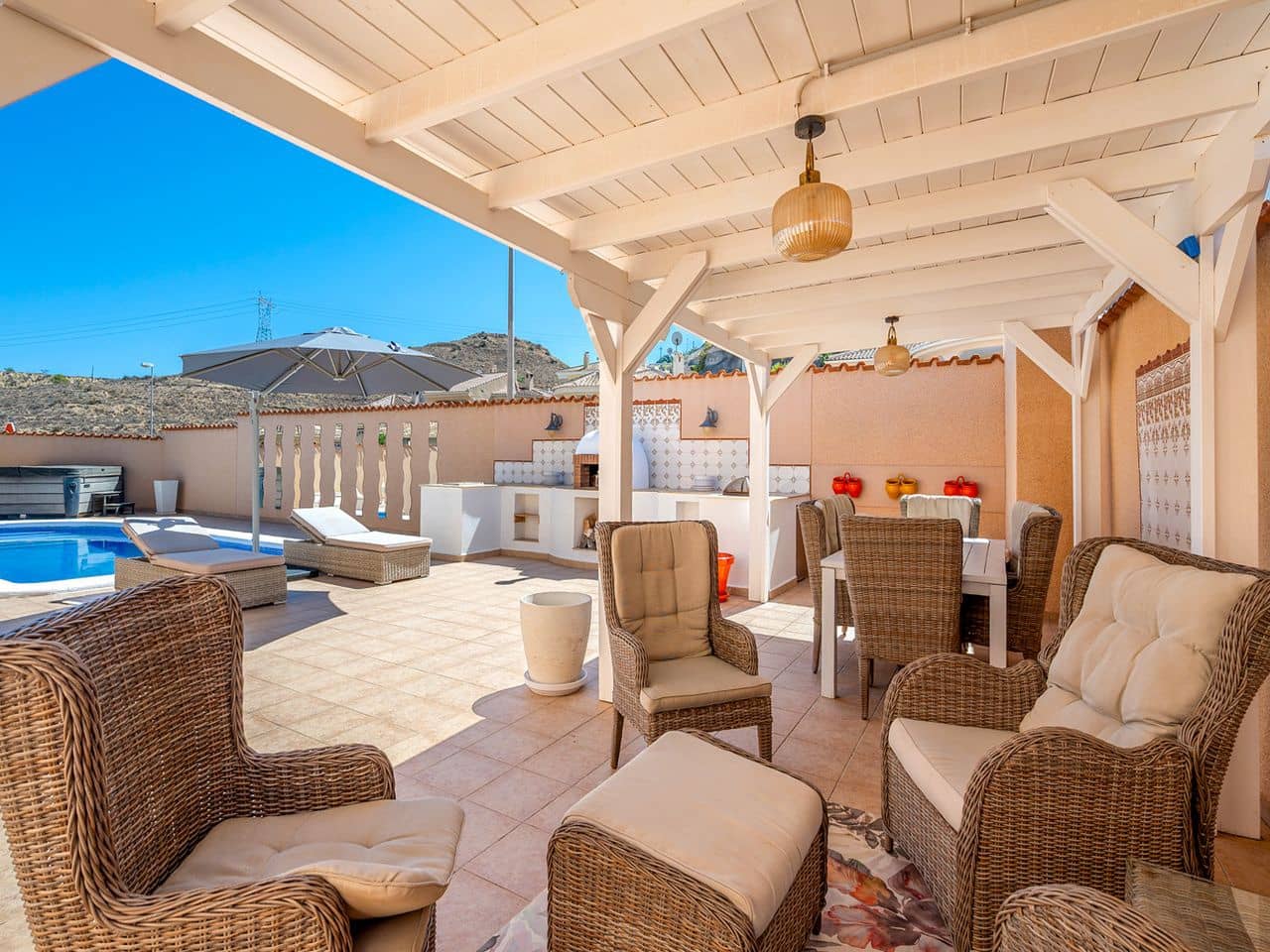 3 bedroom Villa for sale in Ciudad Quesada with pool garage - € 449,000 (Ref: 9230858)