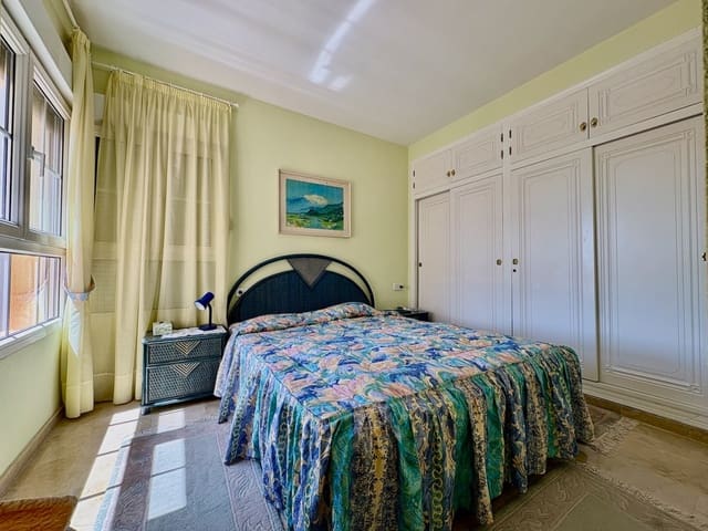 3 bedroom Villa for sale in Villamartin, Orihuela with pool - € 435,000 (Ref: 9231316)