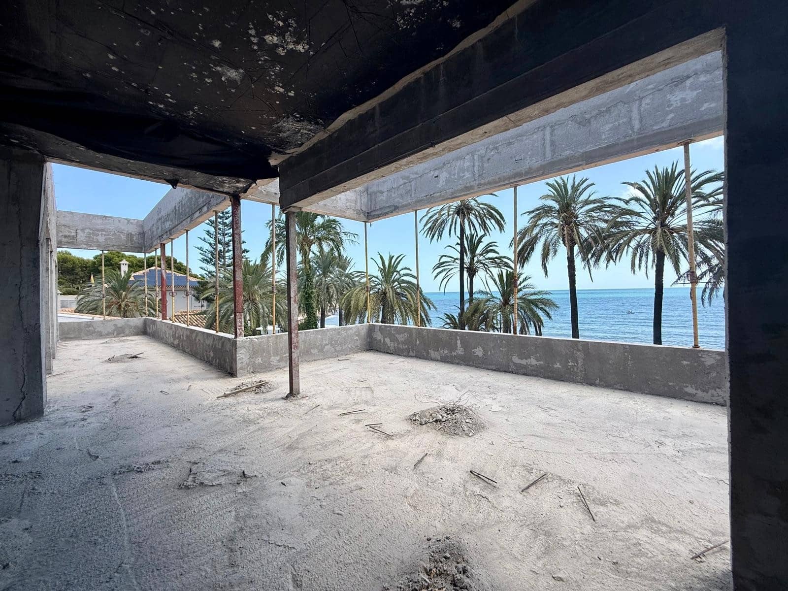 Villa for sale in Orihuela Costa with pool - € 2,750,000 (Ref: 9231319)