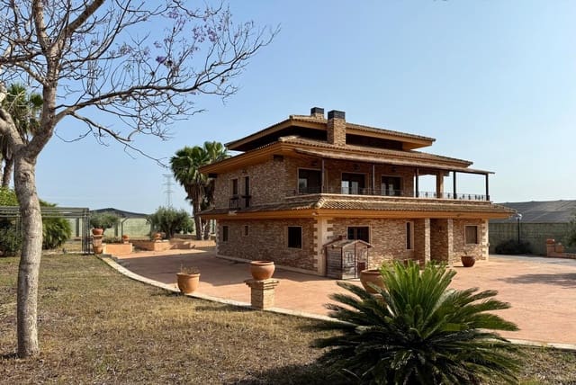 5 bedroom Villa for sale in San Miguel de Salinas with pool garage - € 675,000 (Ref: 9231325)