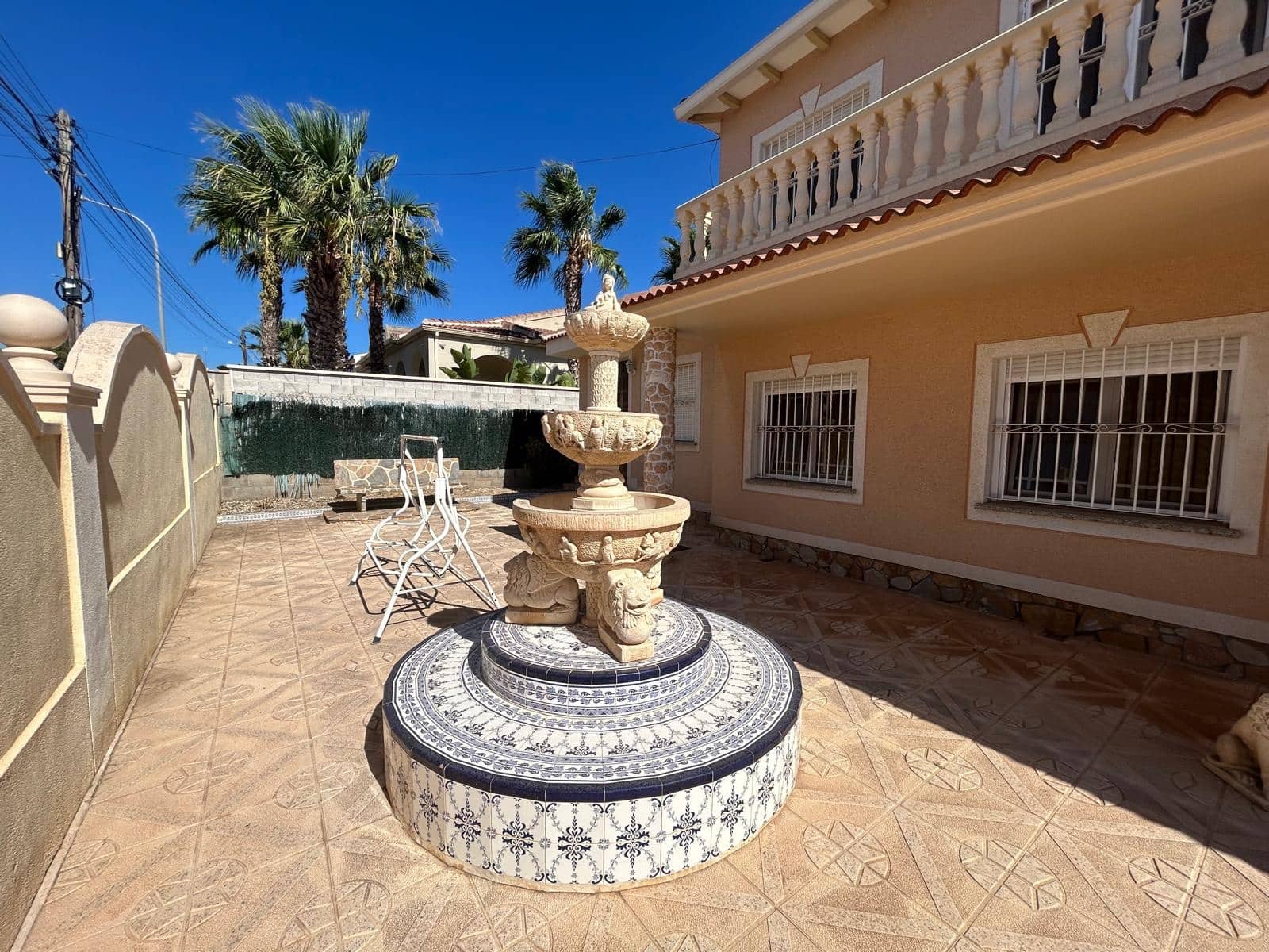 6 soverom Villa til salgs i Ciudad Quesada med svømmebasseng - € 695 000 (Ref: 9235303)