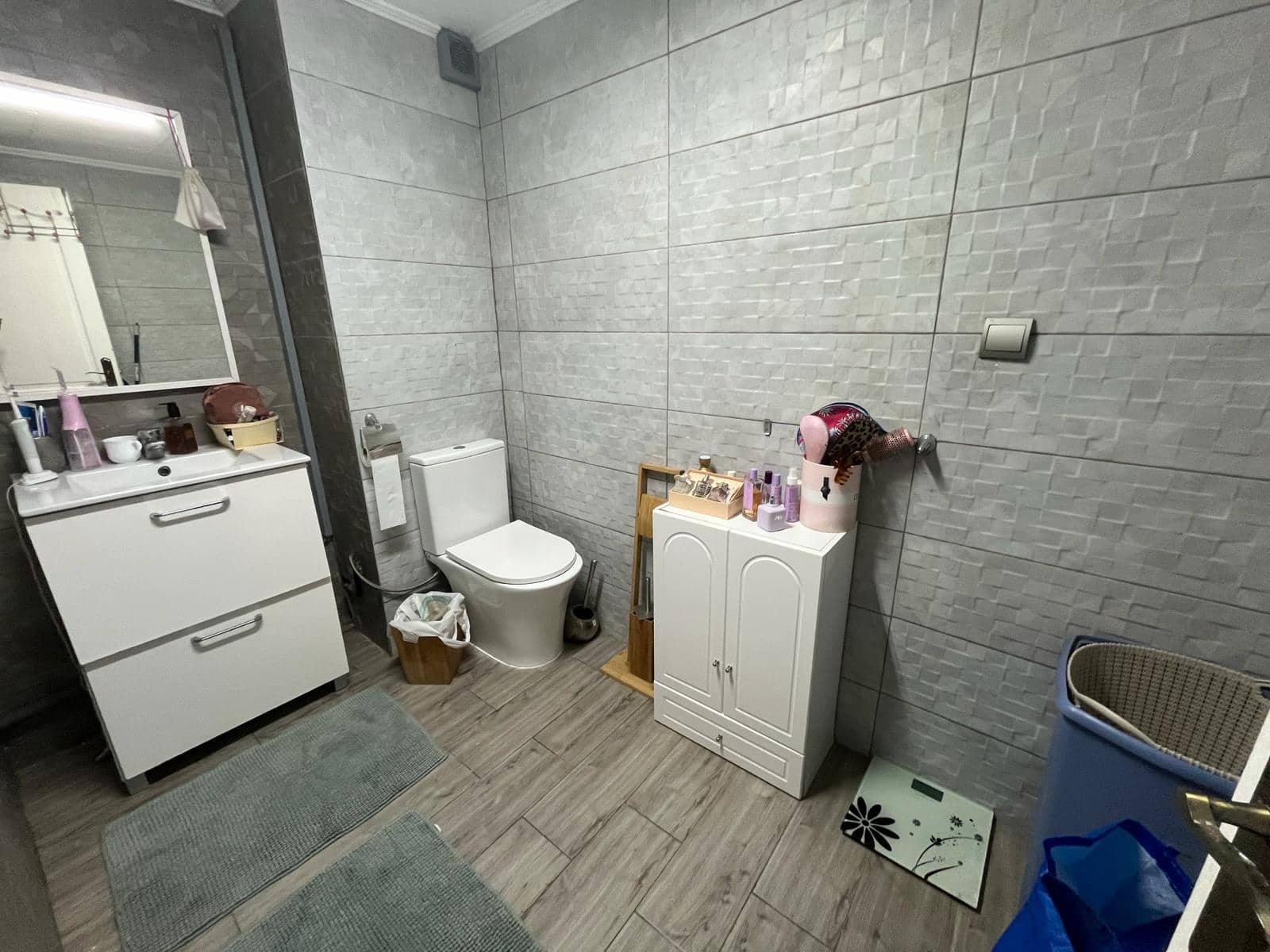 4 soveværelse Villa til salg i Playa Flamenca med swimmingpool garage - € 399.999 (Ref: 9239726)