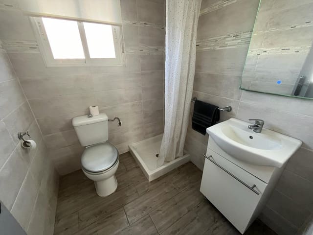 Chalet de 4 habitaciones en Playa Flamenca, Orihuela en venta con piscina garaje - 399.999 € (Ref: 9239726)